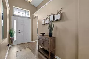 4940 Hidden Hills Ln, Wesley Chapel, FL 33545 - Photo 4