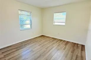 1500 77th St N, Saint Petersburg, FL 33710 - Photo 12