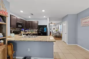 3918 Willow Hammock Dr, Palmetto, FL 34221 - Photo 8