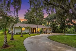 205 Cagle Rd, Brandon, FL 33511 - Photo 1