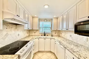 3575 Gulf Blvd, Saint Petersburg, FL 33706 - Photo 16