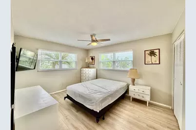 3575 Gulf Boulevard #202, Saint Petersburg, FL 33706 - Photo 8
