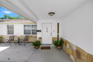518 62nd Ave NE, Saint Petersburg, FL 33702 - Photo 4