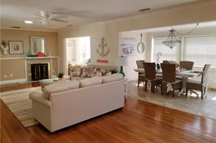 4000 Belle Vista Dr, Saint Petersburg, FL 33706 - Photo 8