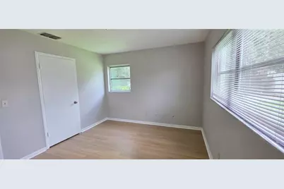 410 S Oakwood Avenue, Brandon, FL 33511 - Photo 12
