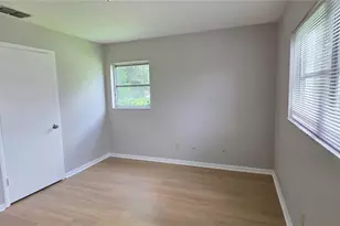 410 S Oakwood Ave, Brandon, FL 33511 - Photo 12