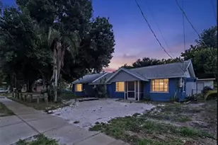 124 26th Ave E, Bradenton, FL 34208 - Photo 1
