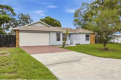 8373 Camphor Drive, Spring Hill, FL 34606 - Photo 2