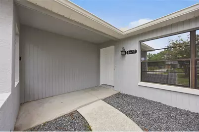 8373 Camphor Drive, Spring Hill, FL 34606 - Photo 4