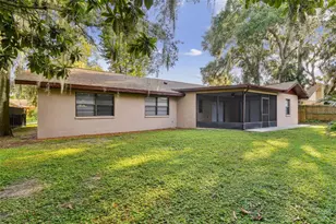 1010 Riflecrest Ave, Valrico, FL 33594 - Photo 32