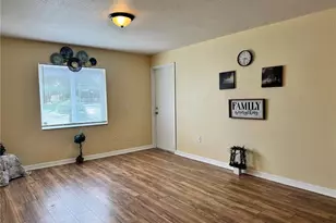 202 Red Maple Pl, Brandon, FL 33510 - Photo 16