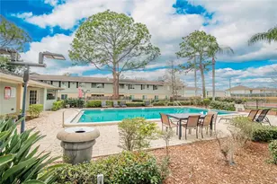 202 Red Maple Pl, Brandon, FL 33510 - Photo 4