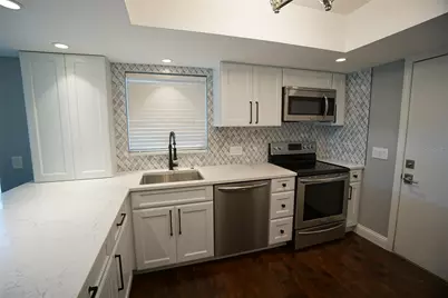 3323 W Swann Avenue, Tampa, FL 33609 - Photo 8