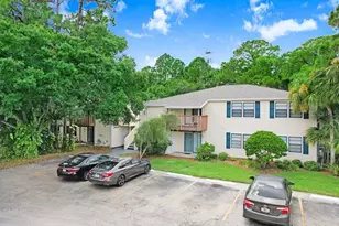 134 Sycamore Ln, Oldsmar, FL 34677 - Photo 2