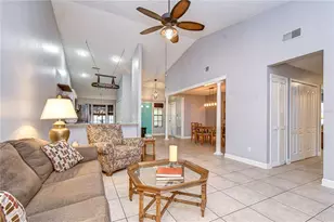 2512 Wrencrest Cir, Valrico, FL 33596 - Photo 14