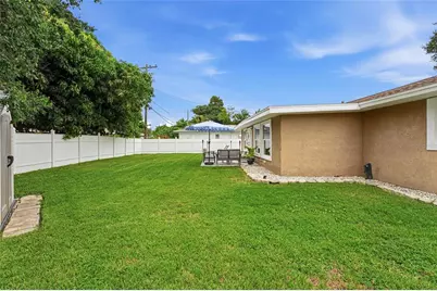 1252 Burma Avenue, Clearwater, FL 33764 - Photo 40