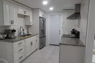 7124 Ashwood Dr, Port Richey, FL 34668 - Photo 6