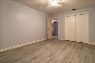 1400 Gandy Blvd N, Saint Petersburg, FL 33702 - Photo 16