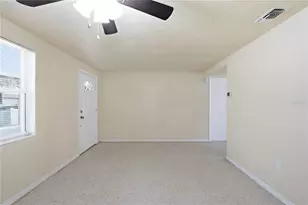 2122 Holiday Dr, Holiday, FL 34691 - Photo 10