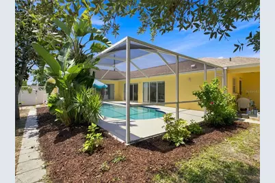 608 N Florida Avenue, Tarpon Springs, FL 34689 - Photo 2