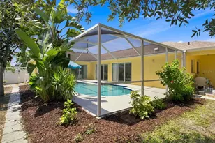 608 N Florida Ave, Tarpon Springs, FL 34689 - Photo 2