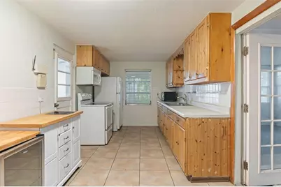 302 51st Street W, Bradenton, FL 34209 - Photo 10