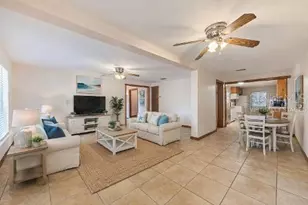 302 51st St W, Bradenton, FL 34209 - Photo 6
