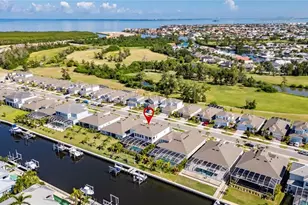998 Signet Dr, Apollo Beach, FL 33572 - Photo 4
