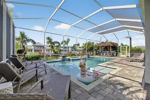 998 Signet Dr, Apollo Beach, FL 33572 - Photo 20