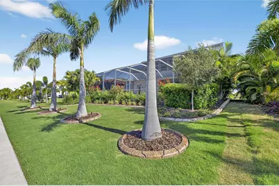 998 Signet Drive, Apollo Beach, FL 33572 - Photo 14