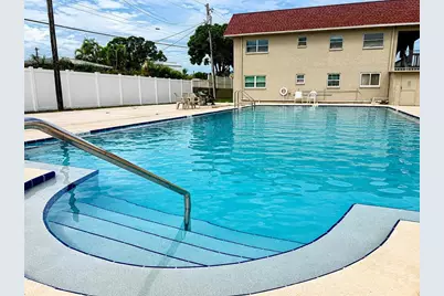 6044 22nd Avenue N #2, Saint Petersburg, FL 33710 - Photo 10