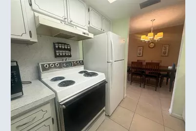 6044 22nd Avenue N #2, Saint Petersburg, FL 33710 - Photo 6