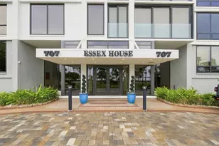 707 S Gulfstream Ave, Sarasota, FL 34236 - Photo 1