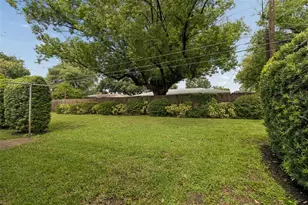 808 Woodley Rd, Clearwater, FL 33764 - Photo 20