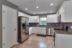5130 20th St, Zephyrhills, FL 33542 - Photo 10