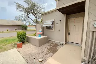 2242 Pinewood Villas Dr, Holiday, FL 34691 - Photo 2