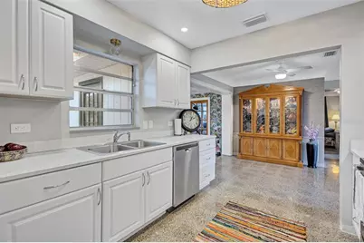 349 89th Avenue NE, Saint Petersburg, FL 33702 - Photo 12