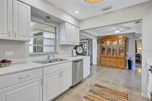 349 89th Ave NE, Saint Petersburg, FL 33702 - Photo 12