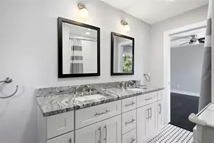 2720 10th St N, Saint Petersburg, FL 33704 - Photo 22