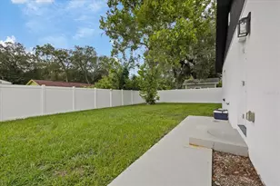 3209 E Hanna Ave, Tampa, FL 33610 - Photo 32