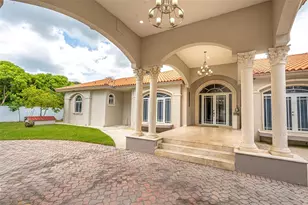 18390 SW 200th St, Miami, FL 33187 - Photo 8