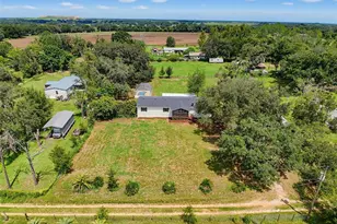 11106 Fernway Ln, Dade City, FL 33525 - Photo 2