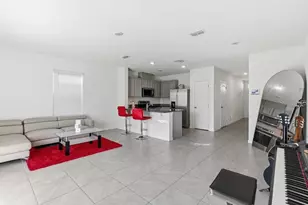 1727 Wooden St, Davenport, FL 33837 - Photo 2