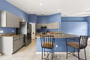 4609 Oak River Cir, Valrico, FL 33596 - Photo 14