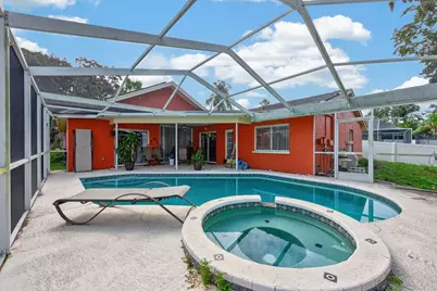4609 Oak River Circle, Valrico, FL 33596 - Photo 2