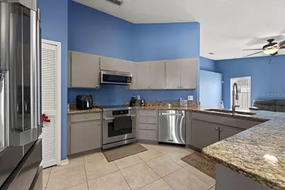 4609 Oak River Circle, Valrico, FL 33596 - Photo 16