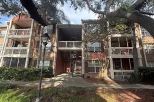 10200 Gandy Blvd N, Saint Petersburg, FL 33702 - Photo 1