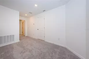 8327 Crescent Oaks Dr, New Port Richey, FL 34655 - Photo 24
