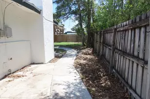 4594 17th Ave N, Saint Petersburg, FL 33713 - Photo 2