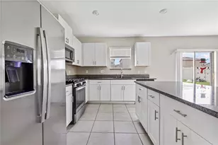 9413 Channing Hill Dr, Ruskin, FL 33573 - Photo 12